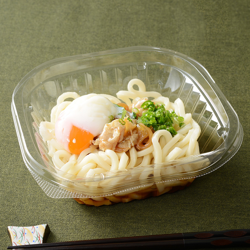 「半熟玉子と肉うどん」が発売中♪ とろ～り半熟玉子と甘辛いお肉がうどんによく合っておいしいです(^^) #ローソン lawson.co.jp/lab/tsuushin/a…