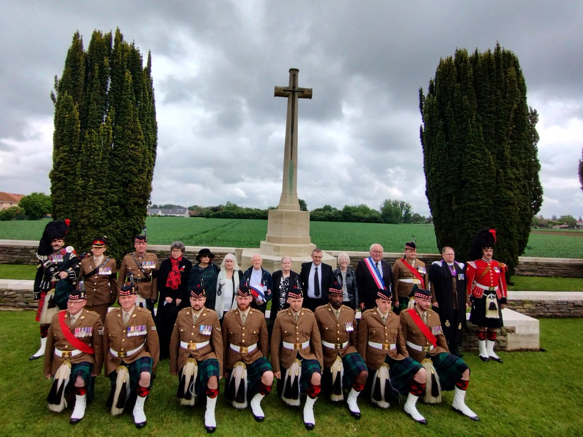 More than a century after his death, Private David Valentine Gemmell, who served with The Black Watch (Royal Highlanders), was buried at our Woburn Abbey Cemetery in France. Discover more: ow.ly/fZM950RHe90 📷 Crown Copyright