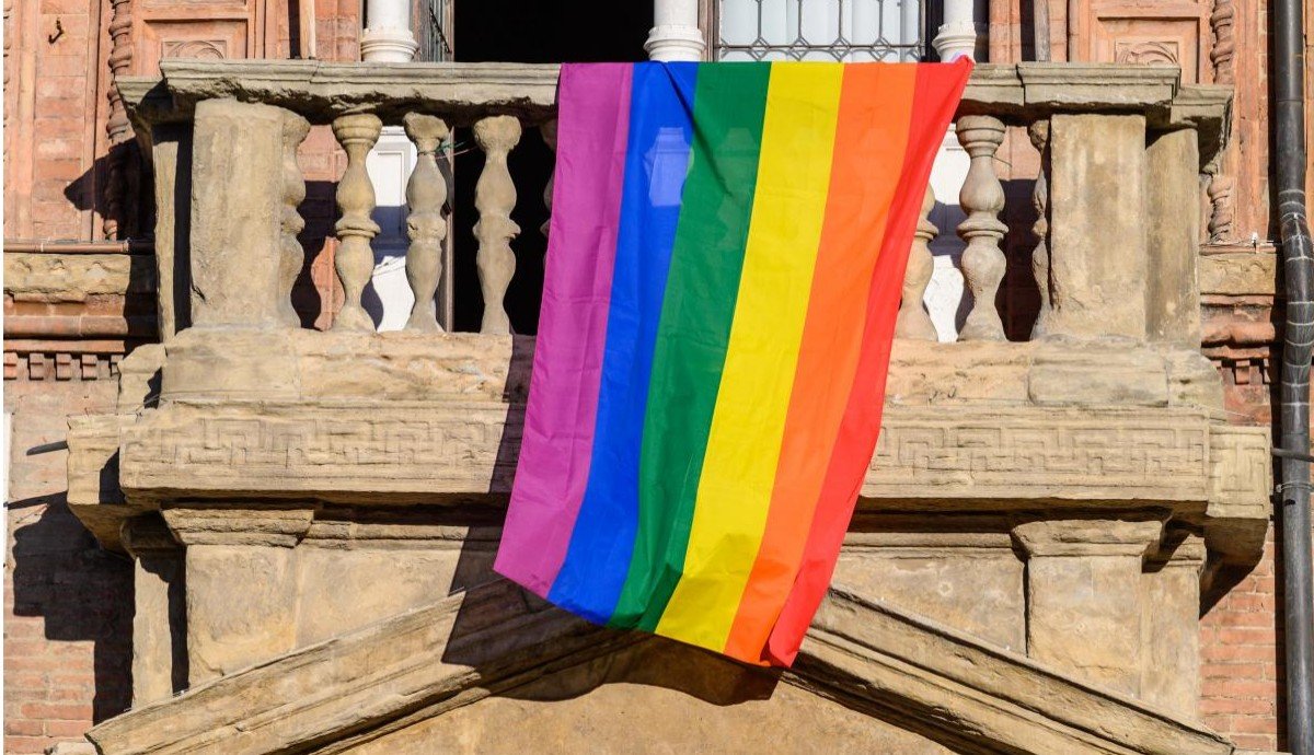 🏳️‍🌈 Domani, #17maggio, è la Giornata Internazionale contro l'#omofobia, la lesbofobia, la transfobia e la bifobia. Le iniziative in programma 👉 comune.bologna.it/notizie/dati-q… 🏳️‍🌈 Online i dati dell'indagine sulla qualità di vita della comunità Lgbtqia+ 👉 risorselgbti.eu/progetto/indag… #Bologna