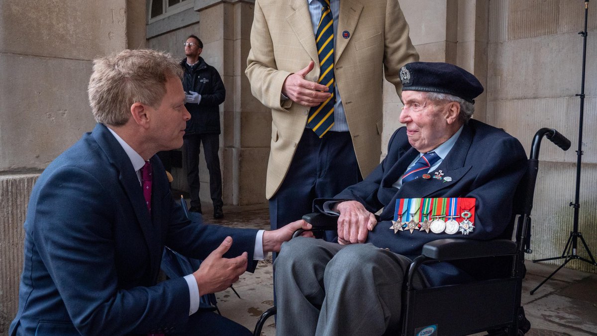 I am honoured to have met D-Day veteran Peter Kent at Horse Guards to hear about his service and bravery.   This week, we launched the #DDay80 commemorations with Peter, cadets and a @CWGC student, as we share the legacy of D-Day with a new generation.