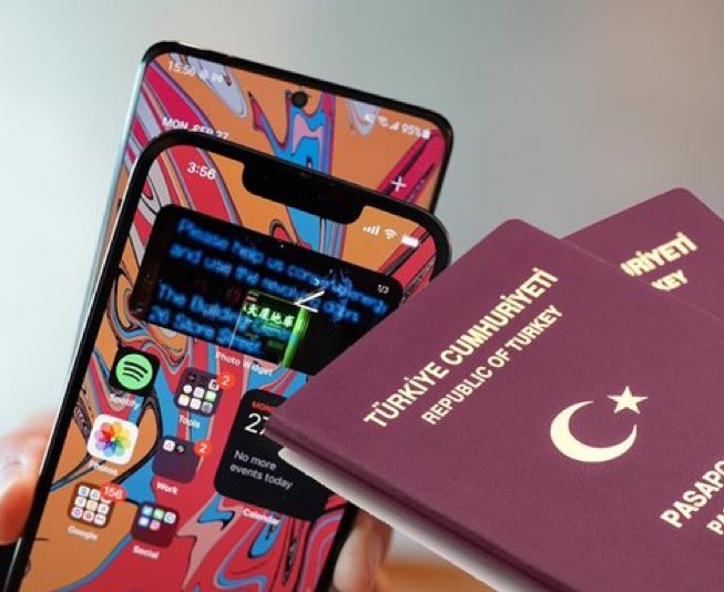 Yurt dışından gelen yolcuların gümrük vergisi ödense bile ikinci telefonu Türkiye'ye sokulmayacak.