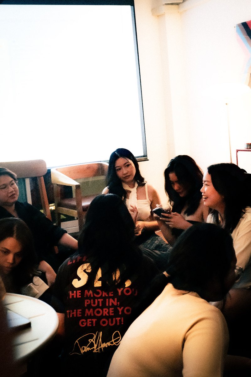 PrachaBar's tweet photo. ขอขอบคุณชาว Sapphic ทุกท่านที่มาร่วมสร้างสีสันภายในงาน Sapphic night ในวันที่ 11 พฤษภาคม 2567 ที่ผ่านมานี้ สำหรับกิจกรรมสนุก ๆ ในครั้งหน้าจะเป็นกิจกรรมอะไร สามารถติดตามได้ทางเพจ "ประชาบาร์ Pracha Bar" ในทุกช่องทาง
.
FB: ประชาบาร์ Pracha Bar
IG: prachabar
X (Twitter): @PrachaBar https://t.co/tKQqdJmfIo