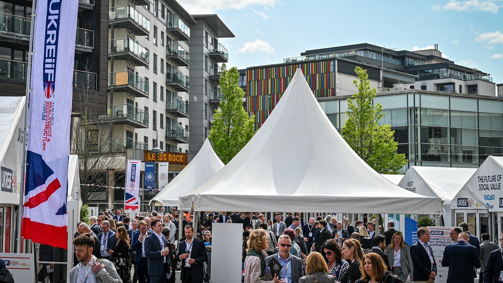 #KeyCities will be at <a href="/UKREiiF/">UKREiiF</a>!

Together with <a href="/scottishcities/">Scottish Cities Alliance</a>, we are hosting an invite-only networking lunch at @UKInfraBank about "Cities, Investment and Infrastructure" on 22 May.

Investors &amp; developers interested in attending can RSVP via: stakeholderrelations@ukib.org.uk.