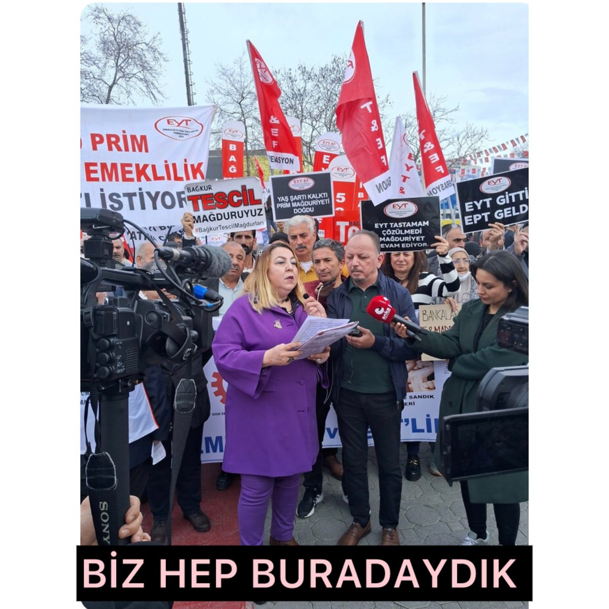 5 bin prim günü ve kısmi emeklilik  bekleyenler zor durumda mağduriyetleri bitmedi  devam ediyor 
#5000KısmiZorda
#EmeklininCebiHepBoş