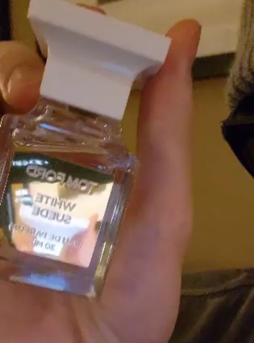 スビンさんの香水、トムフォードのホワイトスエード！！！！！🌟