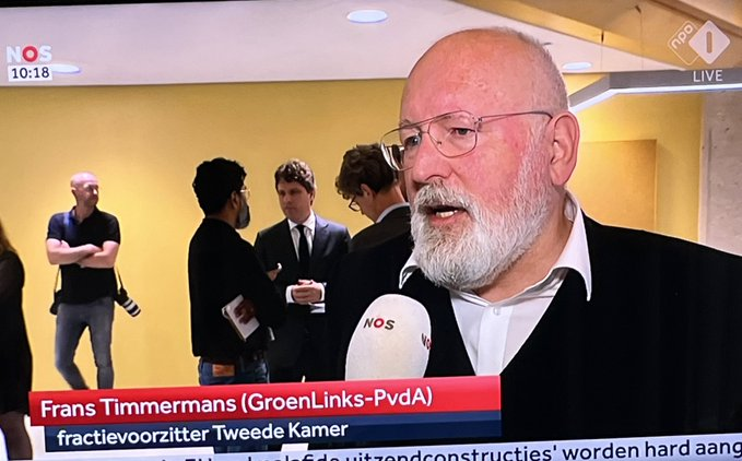 Frans #Timmermans legt zojuist uitstekend uit waarom we op 6 juni massaal bij de EU verkiezingen weer op de #PVV moeten stemmen, anders houdt het establishment in Brussel de verandering tegen!