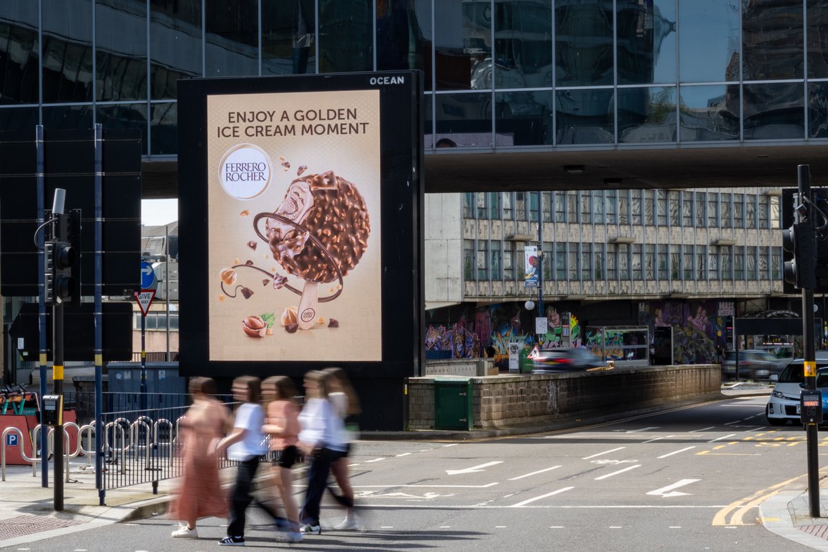 'Enjoy A Golden Ice Cream Moment' . @FerreroUK . @OceanOutdoorUK . #ooh #outofhome #advertising #oohmedia #oohadvertising #advertisingphotography