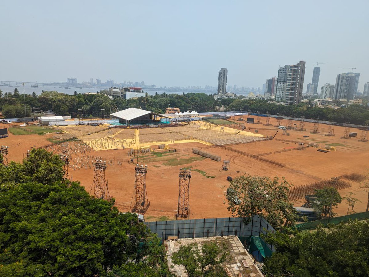 The baton has been passed from one Hinduhriday Samrat to the next 

The iconic Shivaji Park from where Balasaheb used to deliver his legendary Dussehra address now gets ready for Narendra Modiji’s address tomorrow 🙏🏻🔥❤️

What a moment for Mumbai & Bharat

#ModiMagicInMumbai