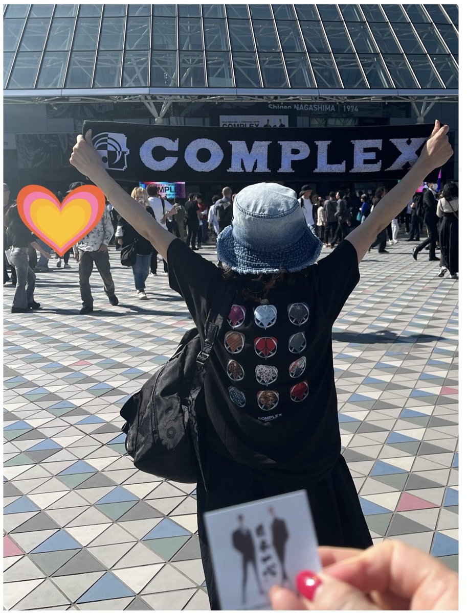 richan_jimipen's tweet photo. 20240516東京④
COMPLEX2日目 東京ドーム
昨日お隣の席で仲良くなった熊本から参戦の方が諦めていたグッズを9時から並んで買ってくれた😭(昨日は3時間前から並んでLIVEスタート間に合わないと思い離脱)
また素敵な出会いに感謝😍一期一会✨️
ちなみにグッズはチャリティーです☺️
#COMPLEX2024 https://t.co/4UhIoxzzk0