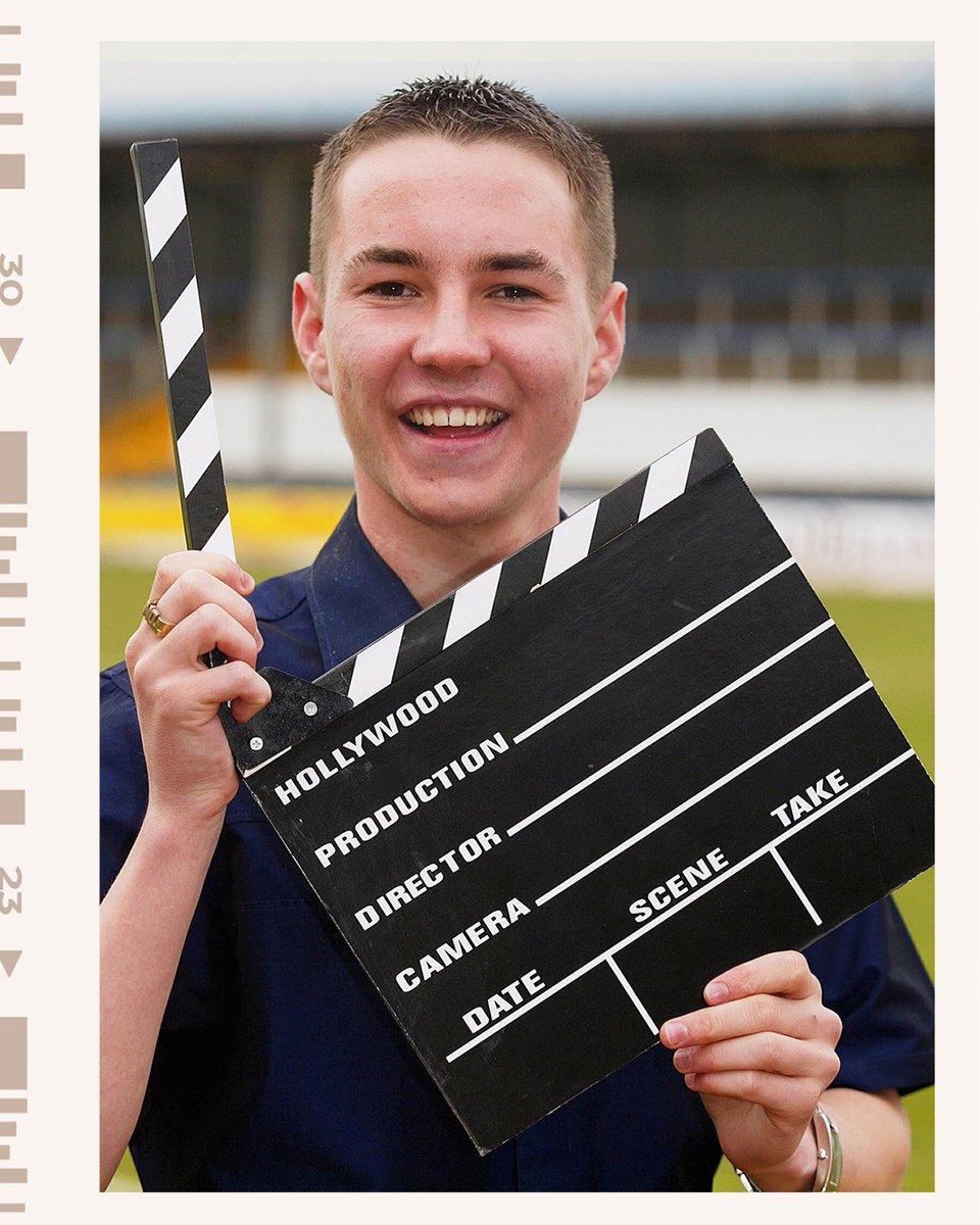 PIC OF THE DAY For today's #TBT, we are going back to a 17 year old Martin who in those days was sharing his time between being an up & coming actor & playing professionally for his team, Greenock Morton. ~ April 2002 📸 : SNS Group (Original) #MartinCompston @martin_compston