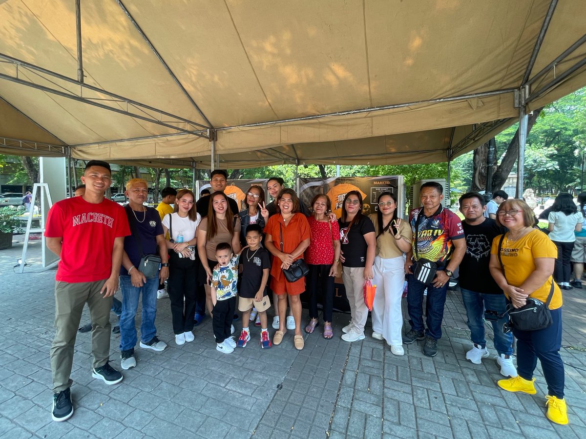 LOOK: Our very own Jonna 'Off the Block' Perdido, along with her family, dropped by our booth here at the UST Plaza Mayor. We are incredibly proud of you, Jonna! 🐯

#UAAPSeason86 #UAAPVolleyball #GetMarkedNow #USTvsNU #UAAPFinals