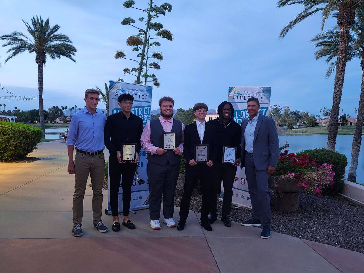 Had an awesome time tonight at the SUSD all district banquet for track. I am grateful to be honored as one of the all district athletes for the spring season! <a href="/CoachHurley42/">Coach Hurley</a> <a href="/sagu_tf/">SagU T&F</a> <a href="/aretethrows/">Arete Throws Nation</a> <a href="/Pollard6P/">Pollard6Pack</a>