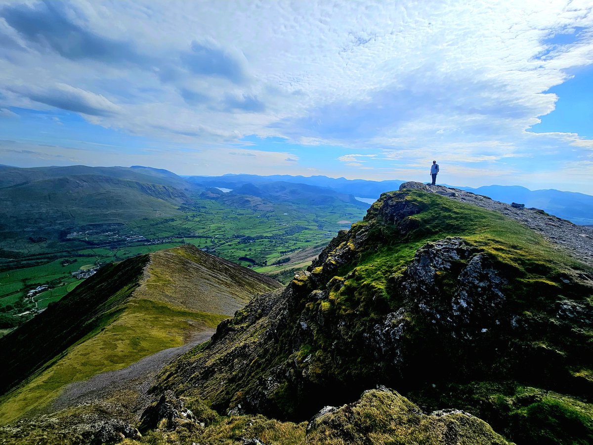 Gategill Fell Top in the glorious sunshine this weekend 🗻 #Cumbria #LakeDistrict #mountain