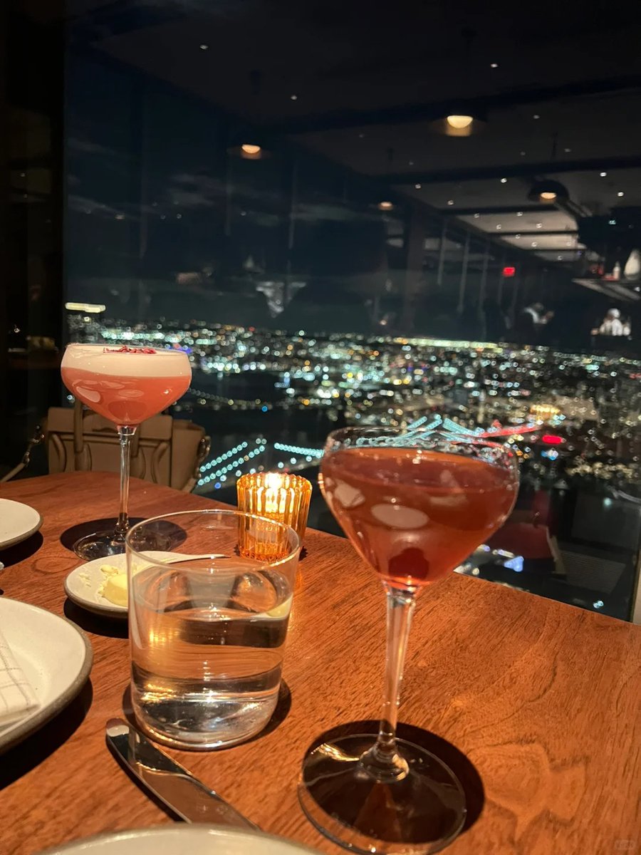 Richcscarrell's tweet image. New York｜Fin District｜Night Scene｜Good Date Place