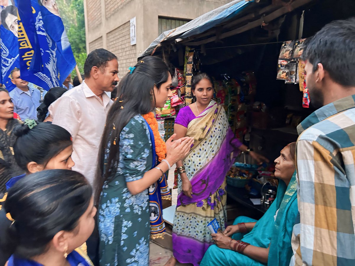 Door to door 🐘🐘🐘 #voteforchange #voteforbsp #votefordrritu 
📍Chandigarh