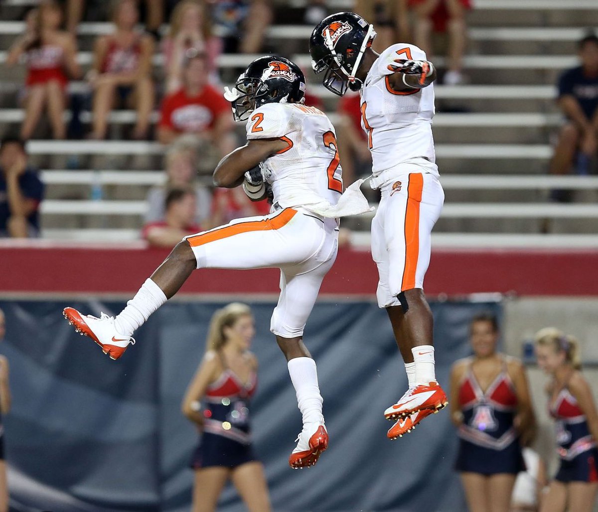 Blessed to receive an offer from Oregon State University Go 🦫thanks 🙏🏾 @BeaverFootball @KyleDeVan68 @CoachAJCoop @CoachElauer51 @zacgriffin5 @CoachMargerum @coachfmoreno @JesseColter777 @ColterMisses