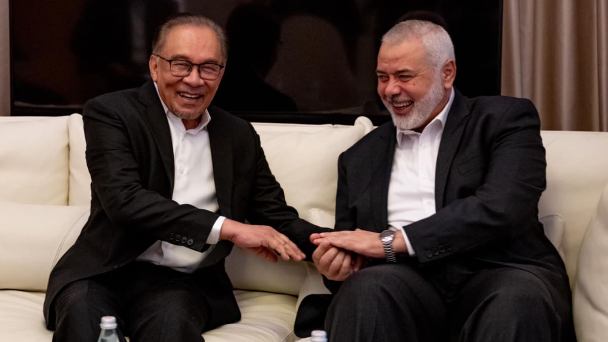 Meta restores Facebook posts by Malaysian media on PM Anwar's meeting with Hamas cna.asia/44IeR8m