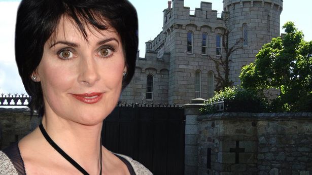 #HappyBirthday @official_enya Enya is the best selling Irish solo artist (2nd overall only to @U2) and owns and lives in an actual castle. In 2017 a newly discovered species of fish, Leporinus enyae, found in the Orinoco River drainage area, was named after her. #InterestingFacts