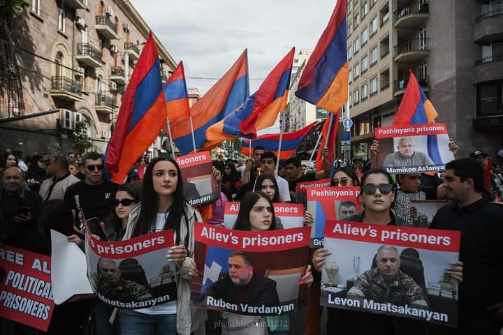 #FreeArtsakhHostagesandPoW
#AzerbaijanIsaTerroristState
@RubenVardanyan_