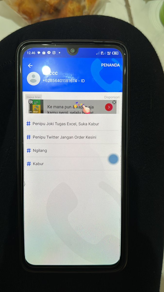 upilkayang's tweet image. ati ati yh peeps klo ngejoki/beli apapun di twit😭 ni buajingan pol hewan satu ini, ati ati klo kelen ketemu dia, jangan mau order di dia, ak lupa nama akun nya apa soalnya pas di cek di komenan trnyata dah gada😭😭monyet bgt  #zonauang #joki #pulsatelkomsel #Zonajajan
