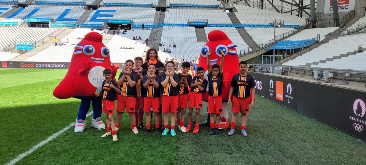 GiroSigrid's tweet image. En tant qu&apos;ambassadrice d&apos;Orange, hier, j&apos;ai participé à Marseille à l&apos;événement &quot;Good Connections&quot;. Orange s&apos;engage contre le cyberharcèlement et l&apos;inclusion pour construire ensemble un monde numérique plus sûr !🤝 #GoodConnections #Paris2024 @Orange @TrayssacT @christiane_tran