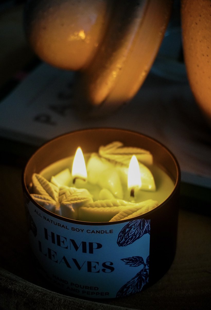 When your all natural, soy, Hemp Leaves Candle is lit, you can feel it in the air 🤌🏽🕯️🍃 Hand poured by #katandpepper ✨ Shop now on SaraJayCBD.com - spend $100 and get FREE SHIPPING 🛒 #candle #organic #hemp #leaves #cbd #relax #breath