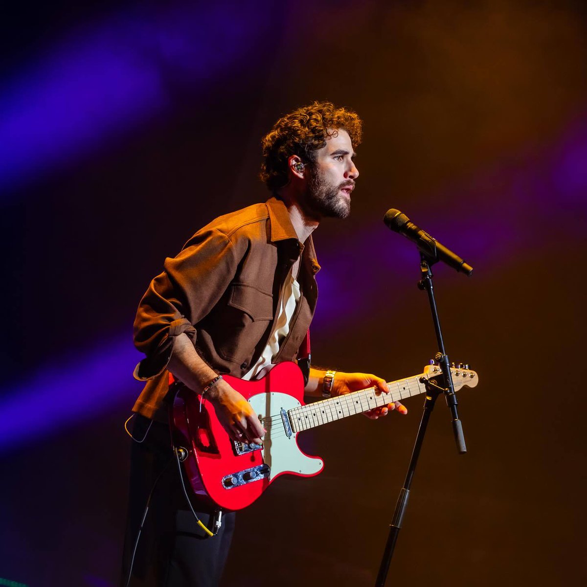 sorry for my absence I was busy freaking out over a musical about robots