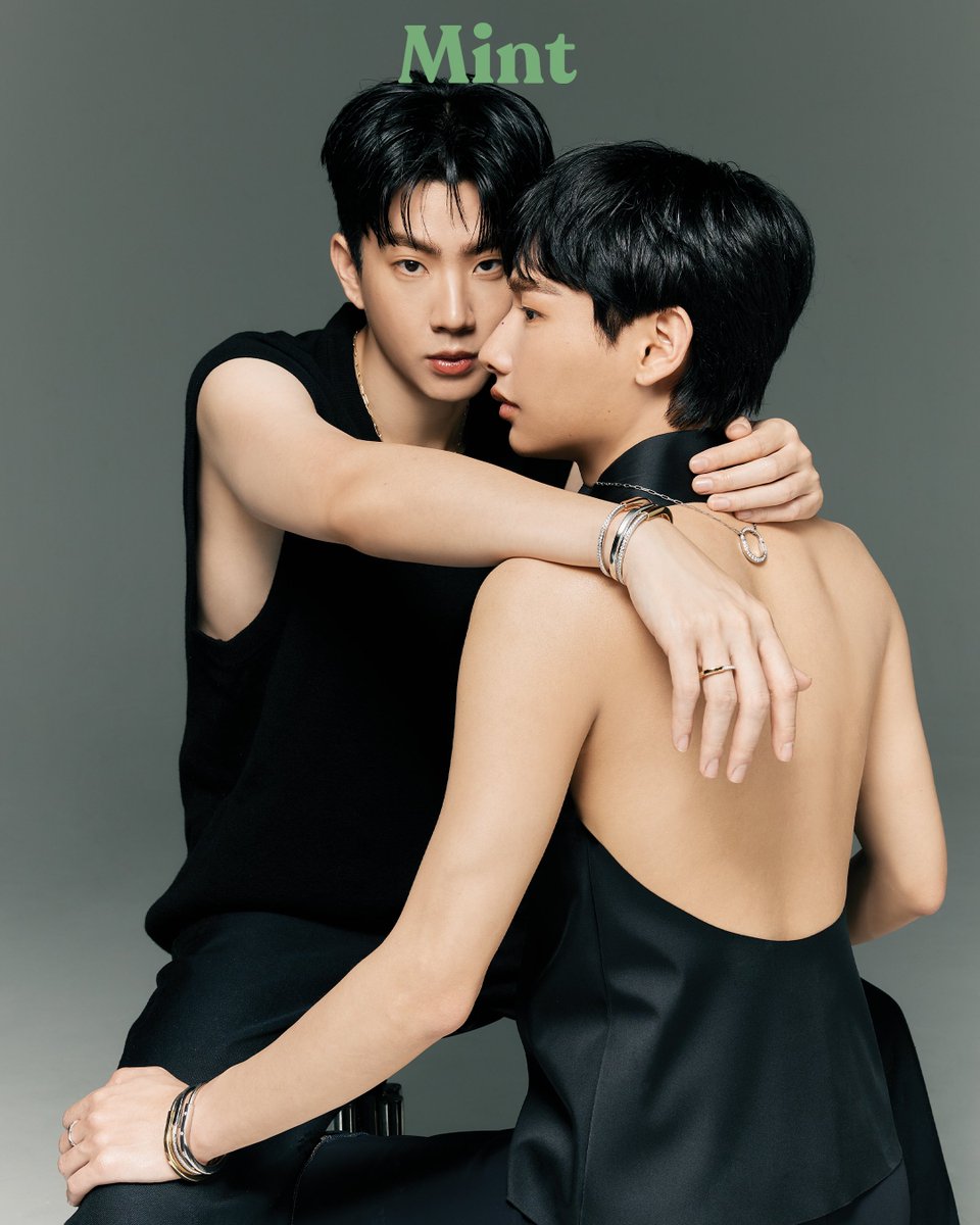 จึ้งมากคุณน้า! คู่ฮอต #ออฟกัน ควงคู่มาล็อคความซี้กับเครื่องประดับ Tiffany &amp; Co. ใน #MintSpecialEdition ฉบับพิเศษ จัดเต็มทั้งสร้อยคอ กำไล แหวน ที่ทั้งคู่หยิบมามิกซ์แอนด์แมตช์ กับดีไซน์เรียบหรู ทันสมัย ครบทุกแมททีเรียล ทั้งโรสโกลด์ ไวต์โกลต์ และเยลโลวโกลด์ พร้อมท่าโพสต์สุดจึ้ง