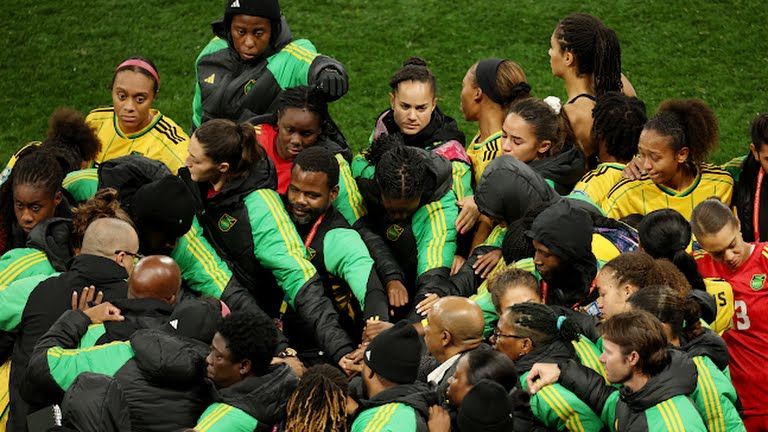 ¡Ya es oficial! 🤩🏆⚽️
La FIFA aprobó el primer Mundial de Clubes Femenil que se jugará los primeros meses del 2026 con 16 equipos participantes. La sede aún no está confirmada y el torneo se celebrará cada cuatro años buff.ly/3WL3ASQ