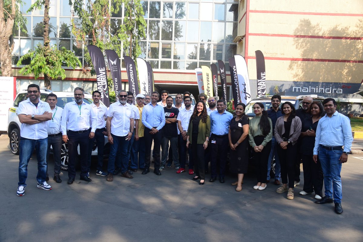 Here are some pics from the flag-off of the #BharatDrive organised by #AJAI and supported by @MahindraScorpio and @JKTyreCorporate . Over the next few days a fleet of #ScorpioN will travel across India showcasing great stories of infrastructure development.