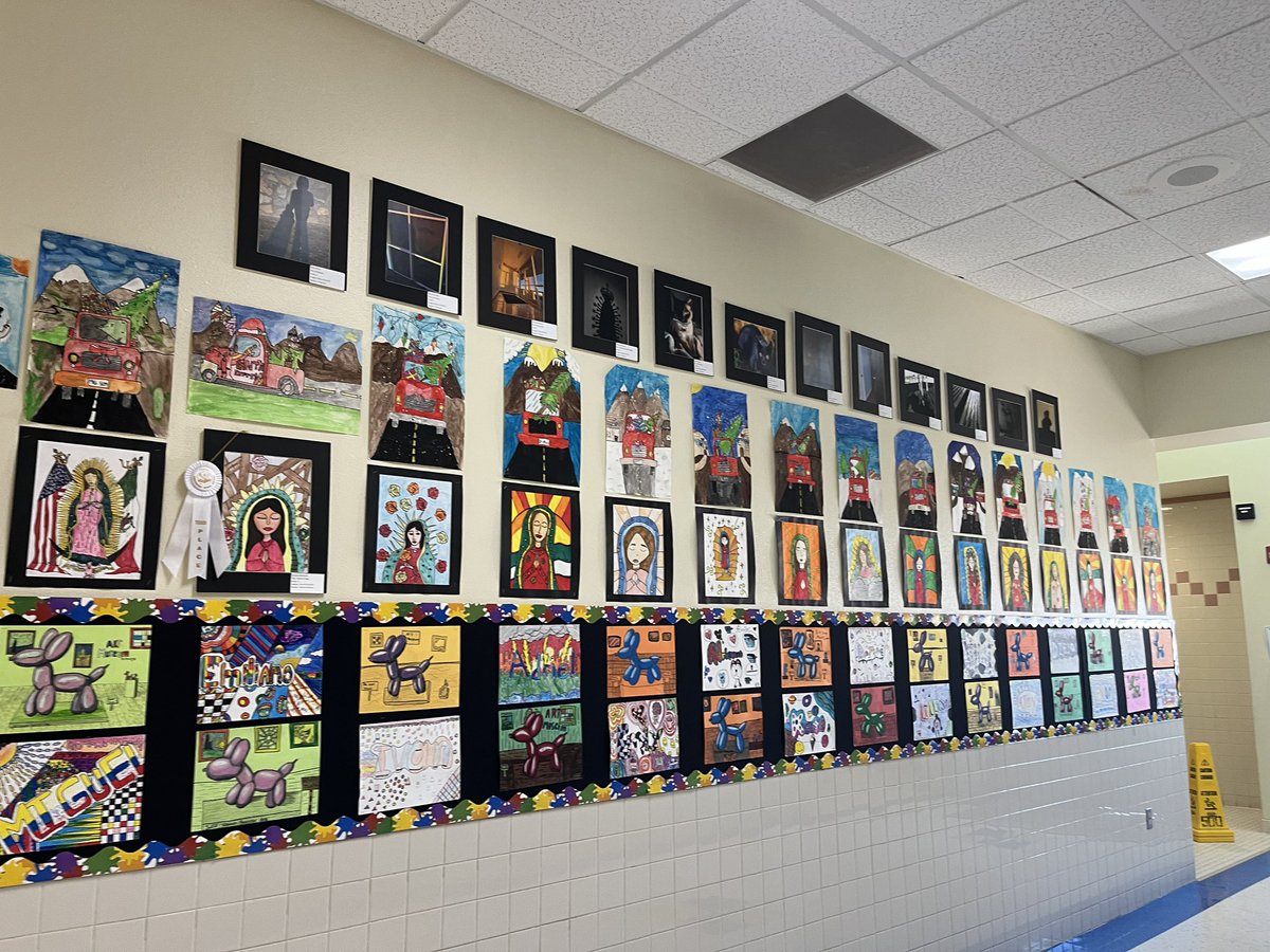 5th grade Art Expo at Tierra. Our Sundancers did an amazing job. 🖌️🎨 @TierraDelSol_ES @arivera_alma @YsletaISD