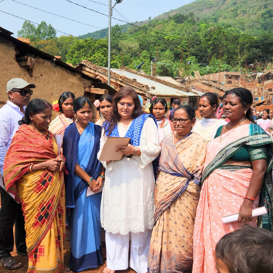 With reaffirming my dedication to raise awareness and promote knowledge as I celebrate the 25 Years of The Kadambini. My aim is to help the Kadambini in its endeavour to enlighten, instruct, and motivate future generations. Through my visits, I visited Niyamgiri, Rayagada.