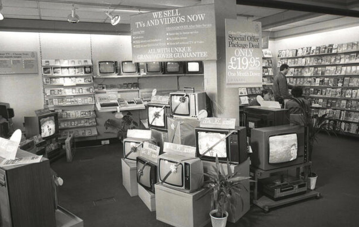 40 years ago…
Computer shops and departments could be found on almost every high-street. Here in Bletchley we had around 7: RAMS Computers, John Menzies, WHSmith, Comet, Rumbelows, Tandy, D.C. Computer Centre…

#Commodore64 #C64
FREEZE64.com