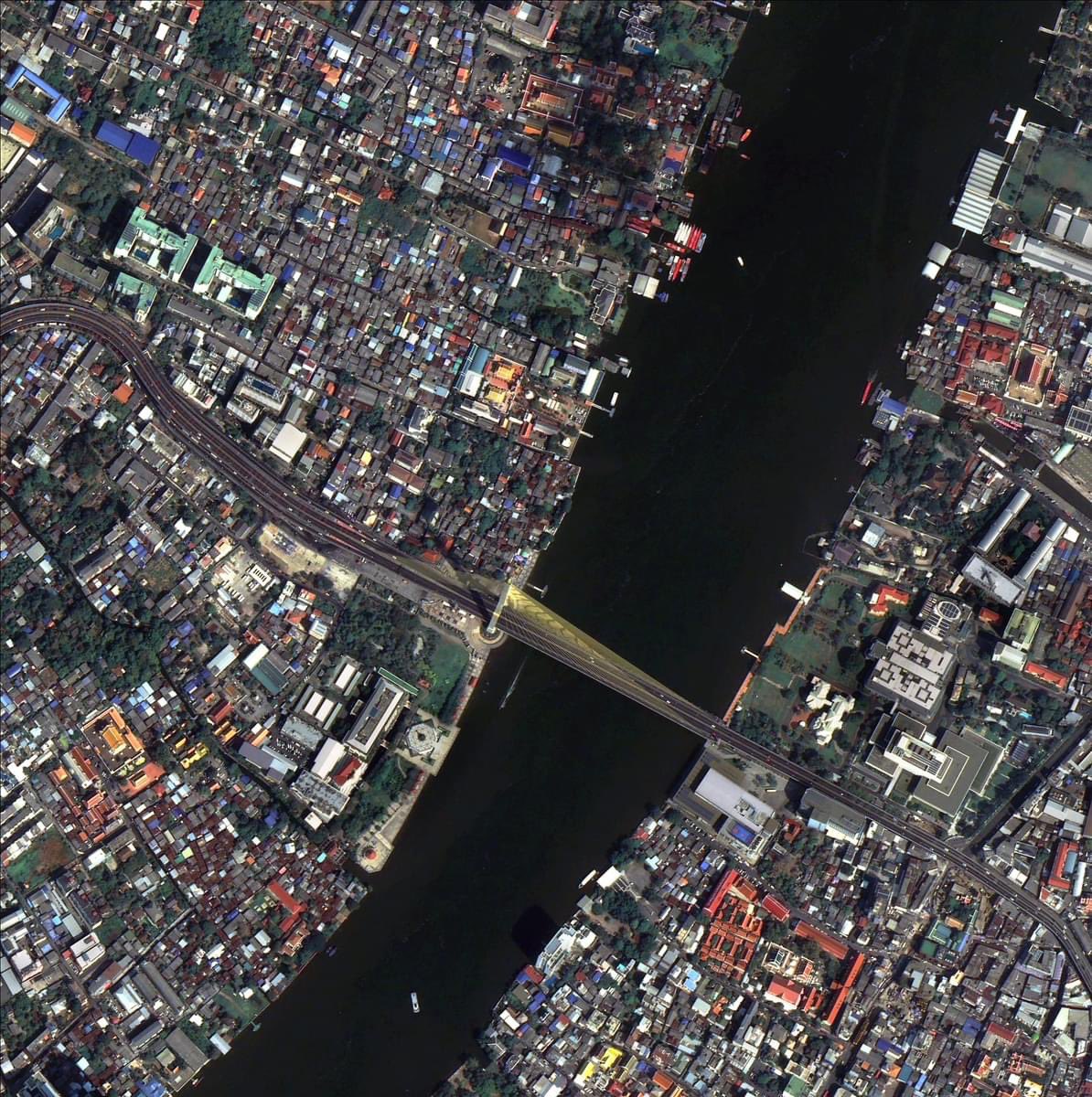 Skyboyz15's tweet image. กรุงเทพแบบชัดแจ๋ เปิดภาพชุดแรกจากดาวเทียม THEOS-2 ของประเทศไทย 🛰️🇹🇭
ที่ถูกส่งขึ้นสู่อวกาศในวันที่ 9 ตุลาคม 2566 นับเป็นประวัติศาสตร์ และอีกก้าวสำคัญของวงการอวกาศ ของประเทศไทย
(Photo Credit): GISTDA 
#THEOS2 #GISTDA #ดาวเทียมธีออส2