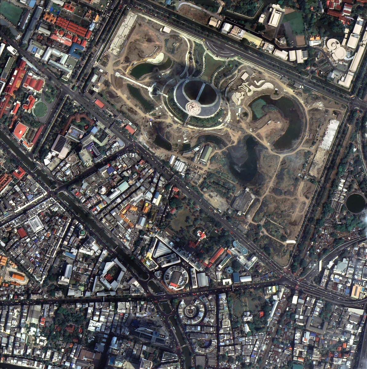 Skyboyz15's tweet image. กรุงเทพแบบชัดแจ๋ เปิดภาพชุดแรกจากดาวเทียม THEOS-2 ของประเทศไทย 🛰️🇹🇭
ที่ถูกส่งขึ้นสู่อวกาศในวันที่ 9 ตุลาคม 2566 นับเป็นประวัติศาสตร์ และอีกก้าวสำคัญของวงการอวกาศ ของประเทศไทย
(Photo Credit): GISTDA 
#THEOS2 #GISTDA #ดาวเทียมธีออส2