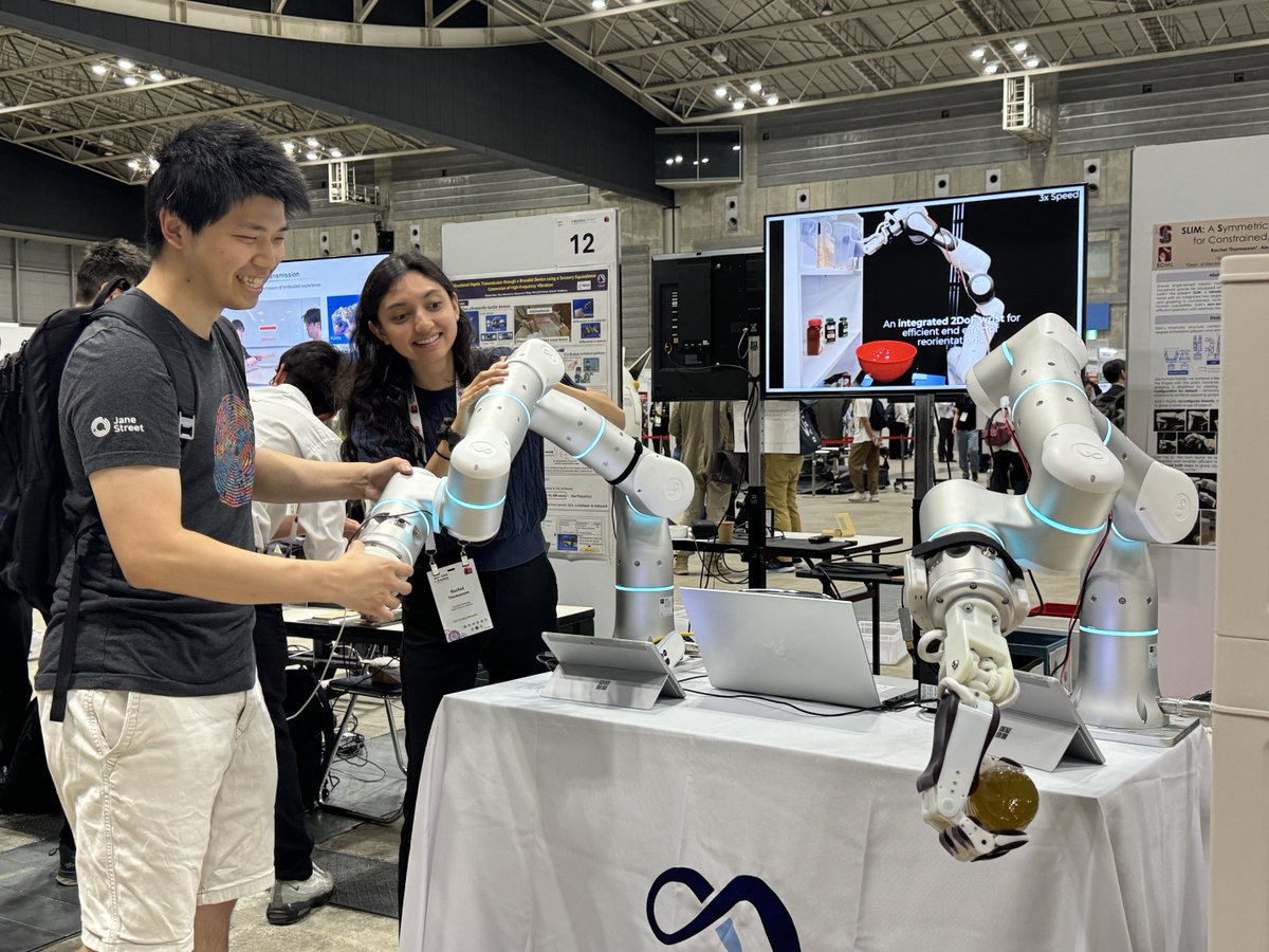 The last day of the expo is in full-swing! Stop by to see the robot parade and try out cool demos of new robotic grippers!