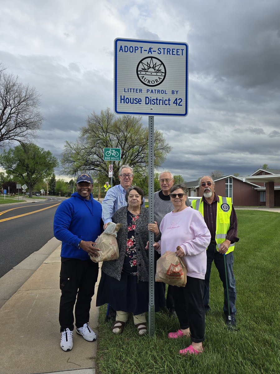 nelson4colorado's tweet image. Hardworking, dedicated, community citizens serving our community with honor! Mission accomplished with ongoing efforts to keep our community clean! 

Thank you, Carolyn Boller!!!! Who got next??? 🙋🏾‍♂️ 😎 #payitforward #HD42 #Adopt-A-Street #community #CityofAurora #arapahoecounty