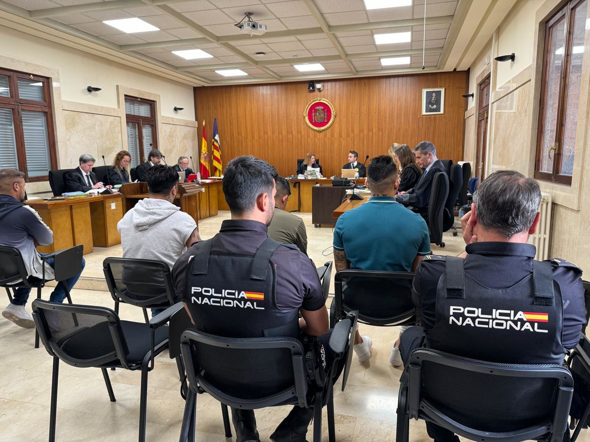 Condemnen quatre joves a 138 anys de presó per la violació en grup d'una menor a Palma ccma.cat/324/condemnen-…