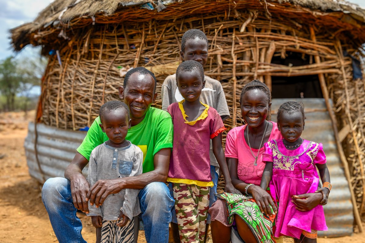 Families come in all shapes and sizes, so on #DayofFamilies we’re celebrating diversity. ❤️ Here in Kenya, our family planning programme #DESIP is helping increase access to safe reproductive healthcare. #FamiliesOfEveryKind