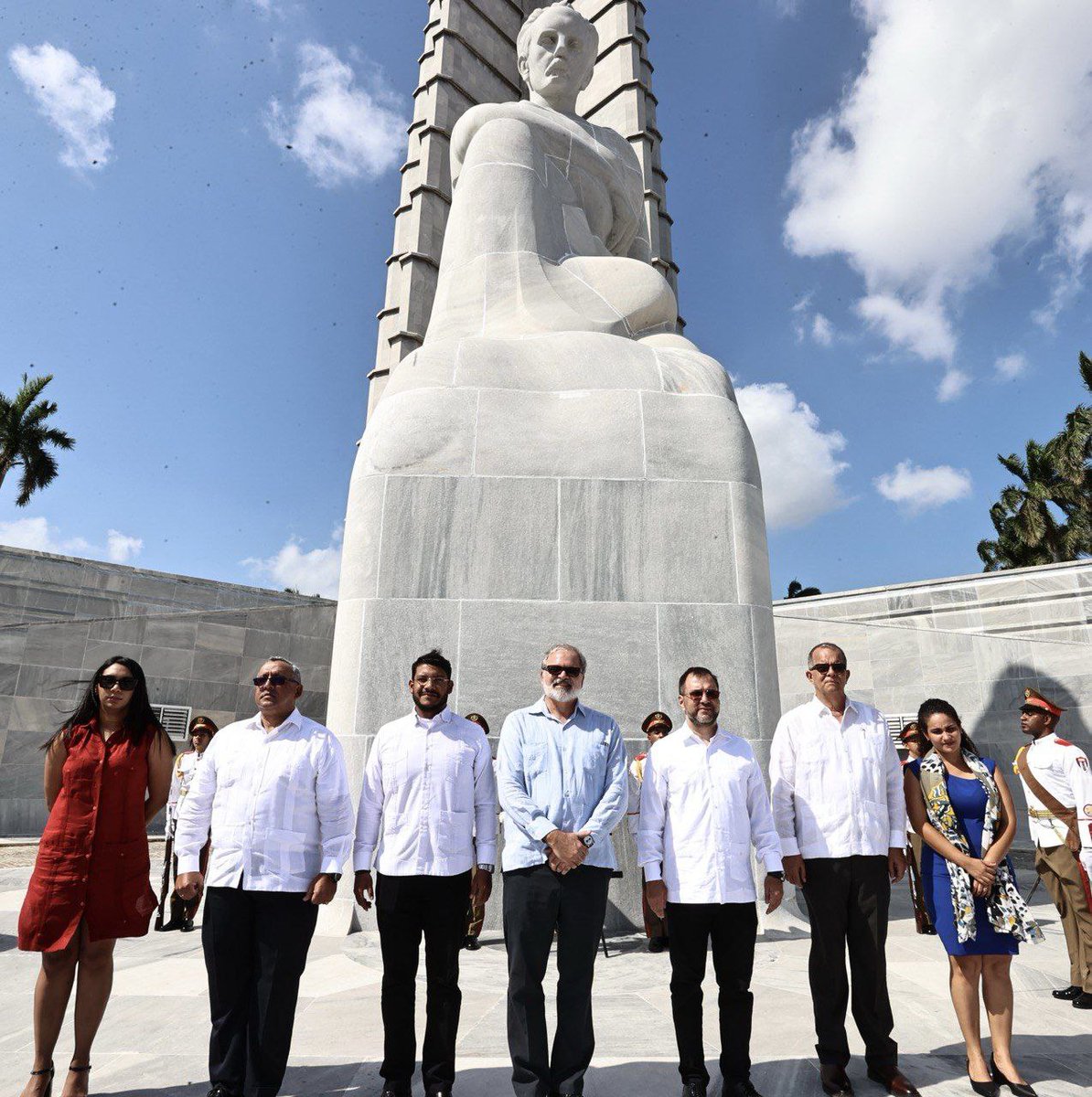 🇻🇪 Venezuela presente en actos del 129 aniversario de la caída en combate de José Martí 🇨🇺 en Cuba Con información de Ana Moreno, Corresponsal de la Red Continental en Venezuela