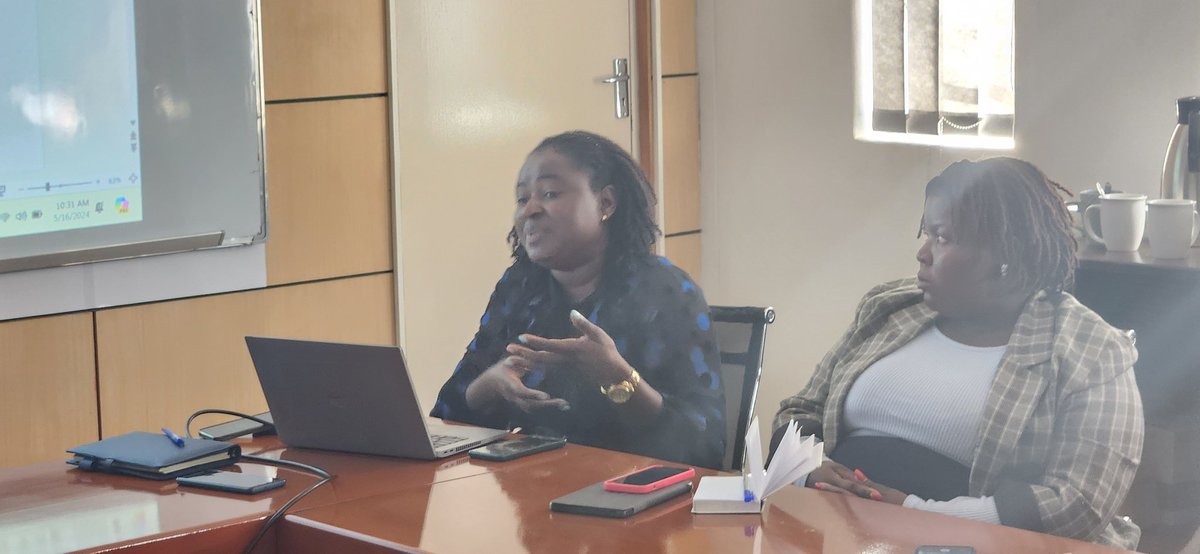 Leading the way in HIV research! Dr Muchaneta Bhondai-Mhuri from @UZ_ClinicalTrial takes health journalists on a journey through recent breakthroughs in HIV vaccine research in Zimbabwe #HIVVaccine #ResearchMatters #UZClinicalTrial @gwarisam @annamiti1 @HIVpxresearch @munyabless