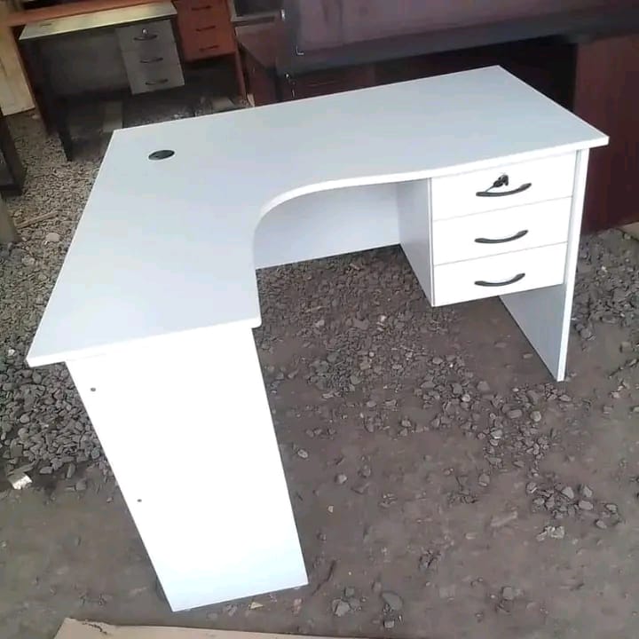 Many people have flooded my Dm ordering L-shaped office desk for their offices. Don't be Left out. Follow or Dm @virginhoffice Price: kshs 8,000 Call/WhatsApp 0703925459 Mpesa,Sugoi,Nakuru,Reece James,Bahati, Palmer,Molo,Bruno Fernandes,Pogba,Limuru 3,Mainoo,Martial, Betting