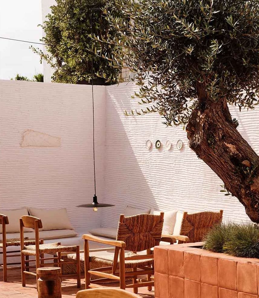 Bardot bar-restaurant in Antiparos by Manhattan Projects
.
#Restaurant #restaurantdesign #restaurante #restaurantreview #restaurants #interiorlovers #interiors #interiorsdesign #interiordesigner #abitareblog #aboutdecorationblog