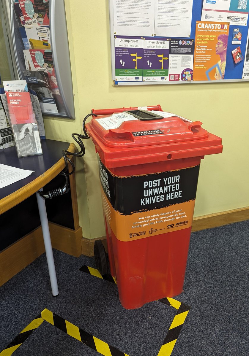 #OpSceptre | Dispose of any unwanted knives in our surrender bin at Kidderminster Police Station. The bin is located just inside the reception and absolutely no questions will be asked. It will remain in place over the coming weekend.