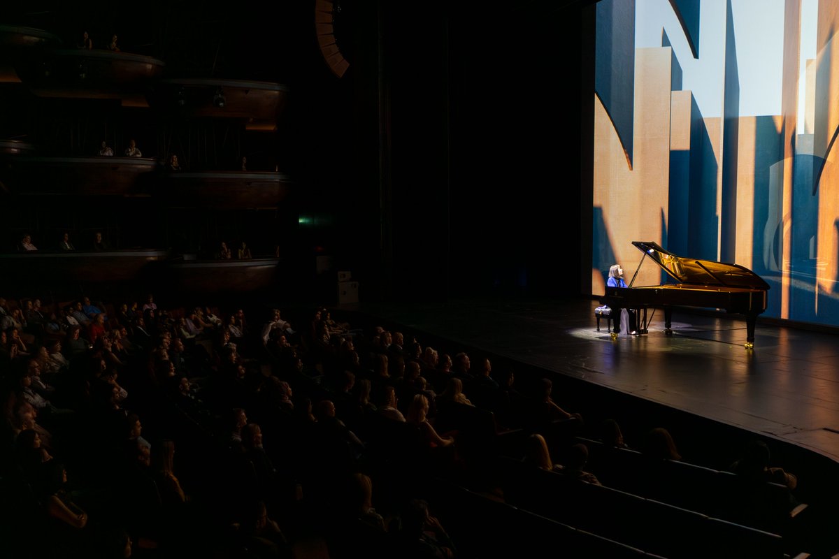 Making a lasting impression in the 'Echoes of Life' concert, the incredibly talented pianist Alice Sara Ott joined us at #DubaiOpera, taking us on a visual journey with Hakan Demirel's designs as music and architecture converged.