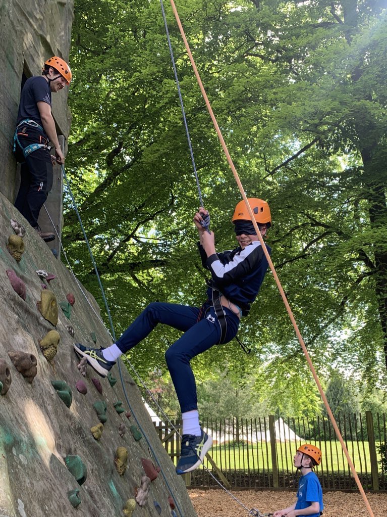 HWD_Upper's tweet photo. Year 7 arrived safely at High Ashurst yesterday and undertook their first activity. Channeling their inner Gladiator, they scaled the wall with amazing speed and agility! Well done #HazelwoodYear7 🧗 https://t.co/WKFxjseiTd