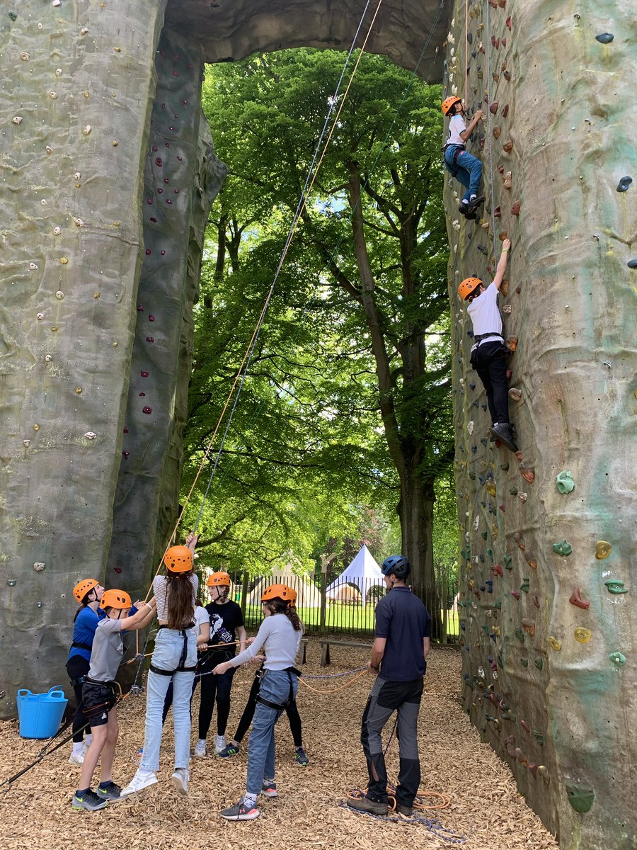 HWD_Upper's tweet photo. Year 7 arrived safely at High Ashurst yesterday and undertook their first activity. Channeling their inner Gladiator, they scaled the wall with amazing speed and agility! Well done #HazelwoodYear7 🧗 https://t.co/WKFxjseiTd