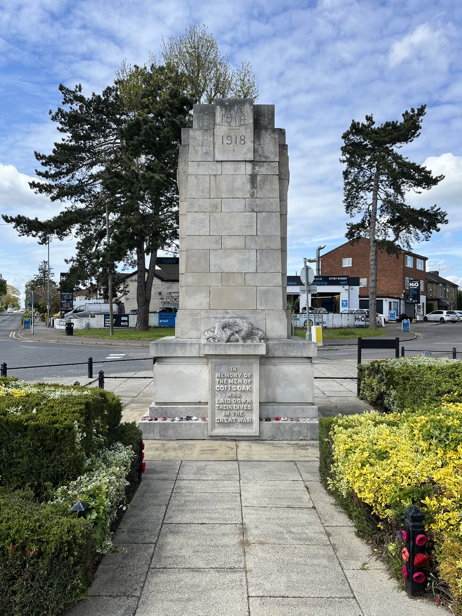 Goffs Oak war memorial. Goffs Oak, Hertfordshire. First and Second World Wars. #LestWeForget