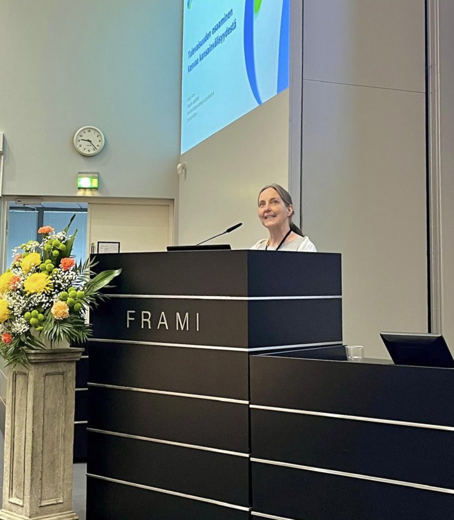EDUFI_HigherEd's tweet photo. ”Tällä hetkellä keskustelua kansainvälisyyden merkityksestä tarvitaan laajemmin yhteiskunnassamme. [--] Suomi menestyy vain olemalla kansainvälinen.” 💬 #kvkevatpaivat #springforum #vardagar https://t.co/NGkgoPBW2F