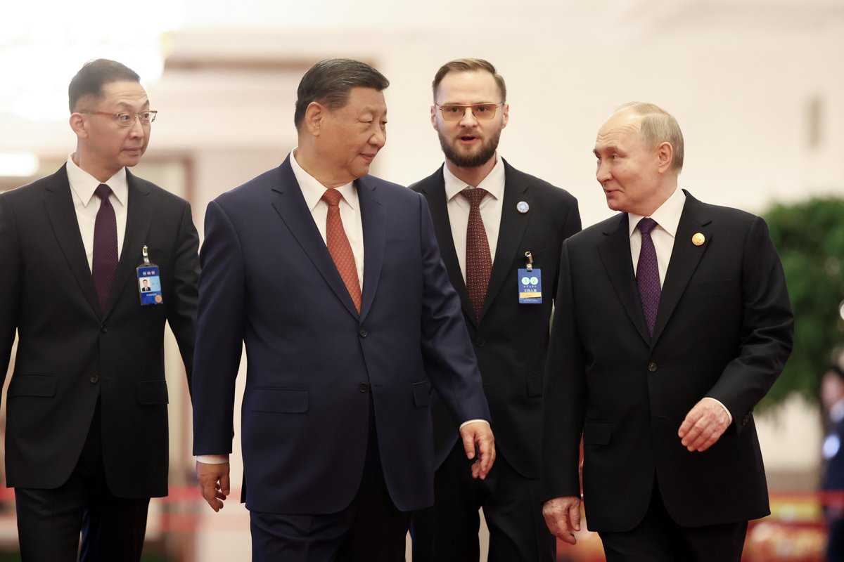 🇨🇳🇷🇺 🔴 الرئيس الروسي بوتين: التعاون بين روسيا والصين تعمق في الفترة الأخيرة تباحثنا في التجارة والاستثمار وحجم التبادل سيرتفع إلى رقم قياسي 90 % من حجم التبادل التجاري يتم بالعملتين الوطنيتين لروسيا والصين